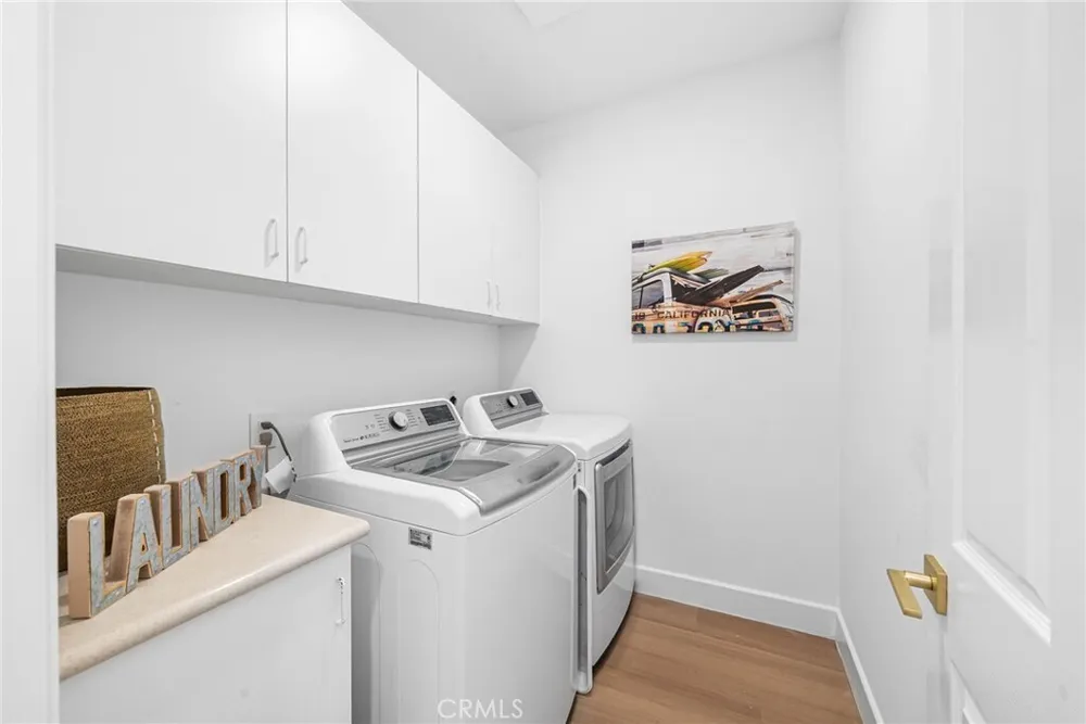 304 Goldenwest St, Huntington Beach, CA 92648