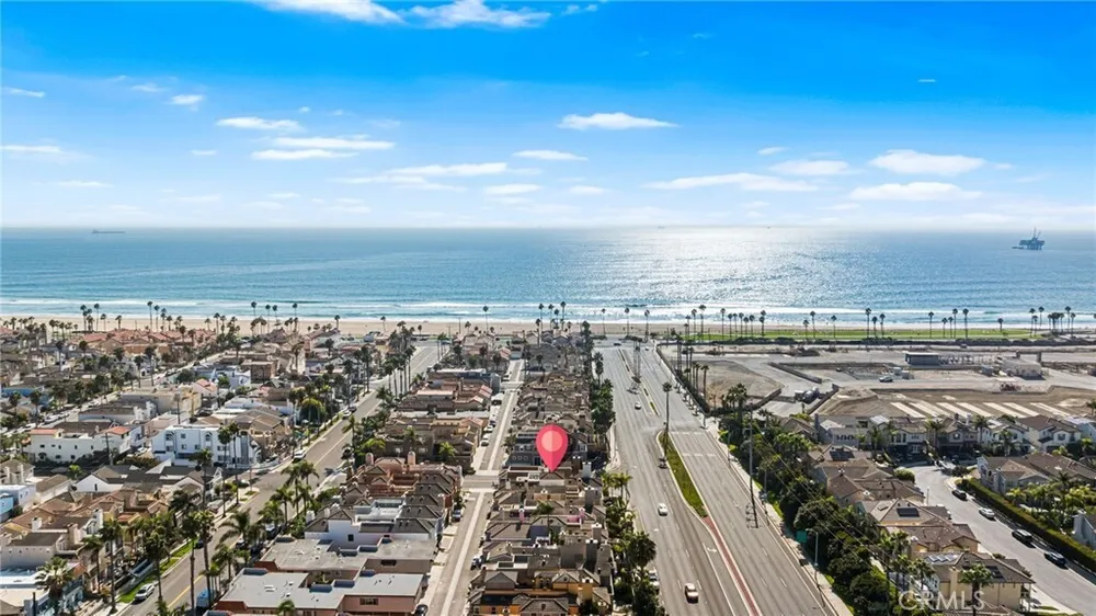 304 Goldenwest St, Huntington Beach, CA 92648