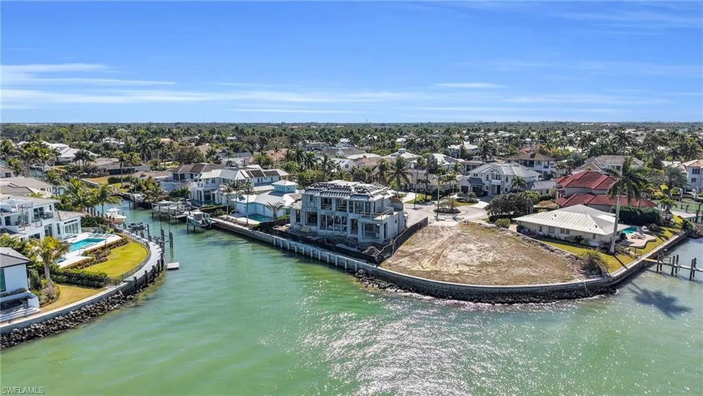 1305 Marlin Dr, Naples, FL 34102