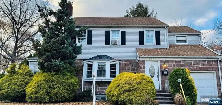 421 19th Ave, Paterson, NJ 07504