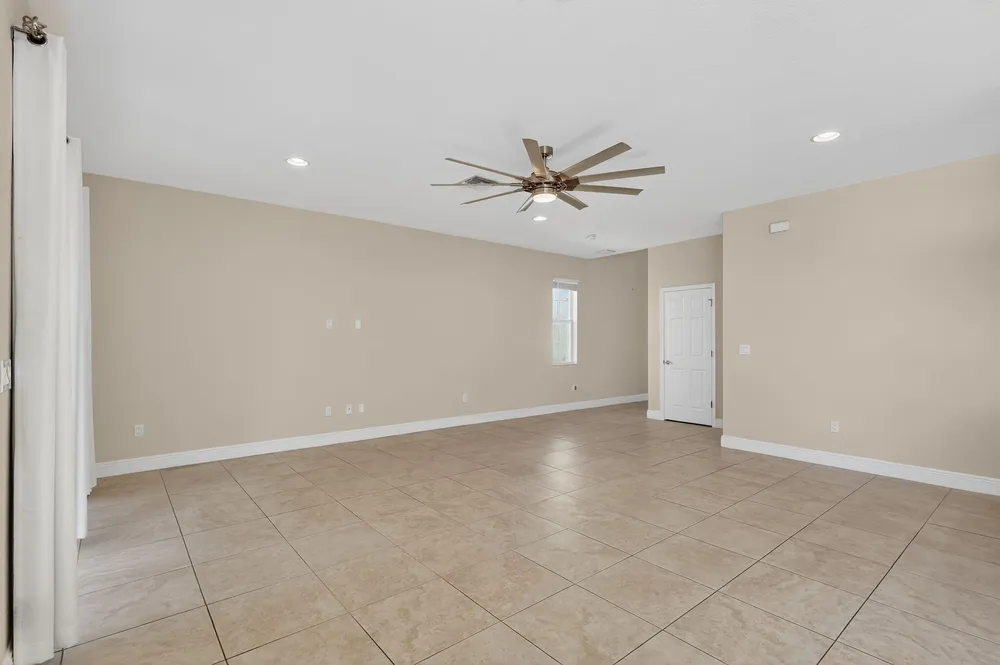 1609 NW Cataluna Circle, Port St Lucie, FL 34986