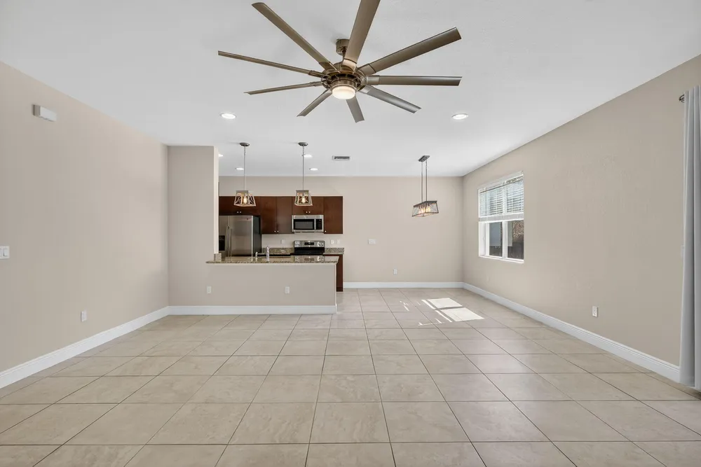 1609 NW Cataluna Circle, Port St Lucie, FL 34986