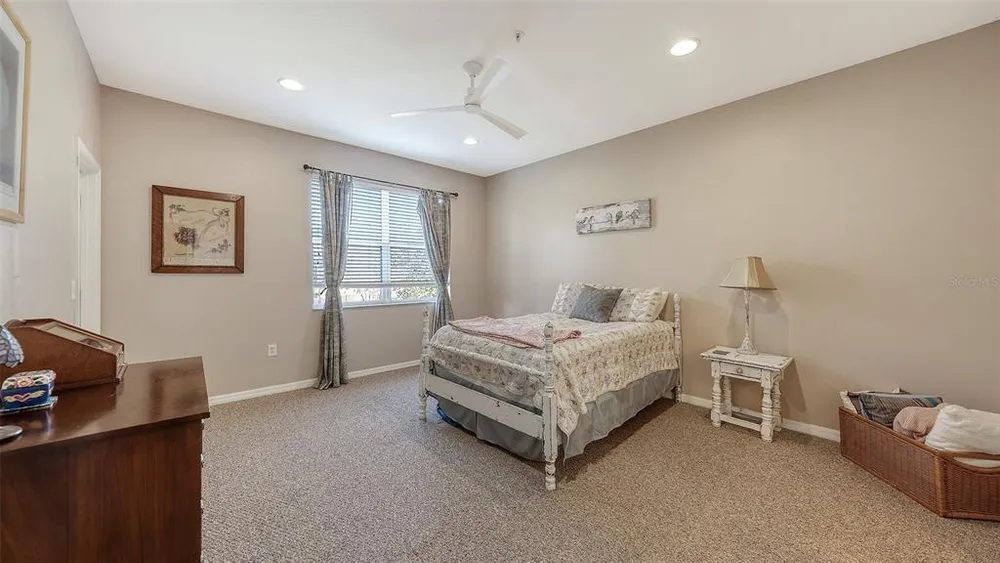 3659 Parkridge Circle, Sarasota, FL 34243