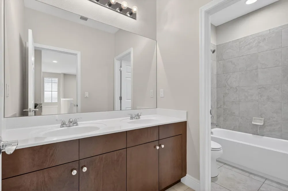 1609 NW Cataluna Circle, Port St Lucie, FL 34986