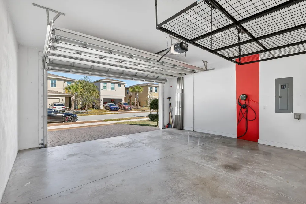 1609 NW Cataluna Circle, Port St Lucie, FL 34986
