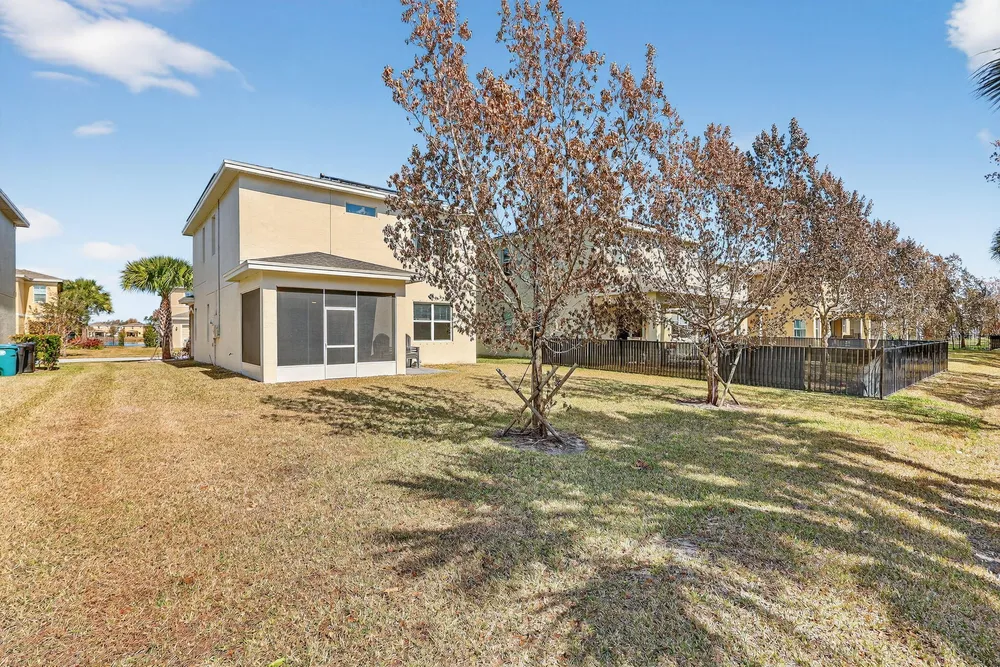 1609 NW Cataluna Circle, Port St Lucie, FL 34986