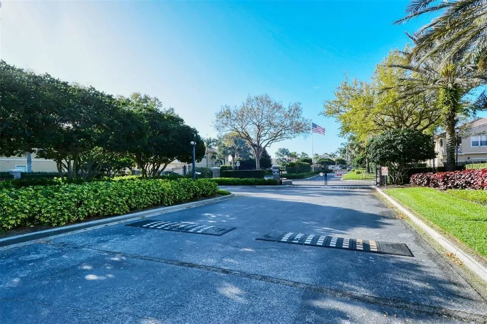 3659 Parkridge Circle, Sarasota, FL 34243