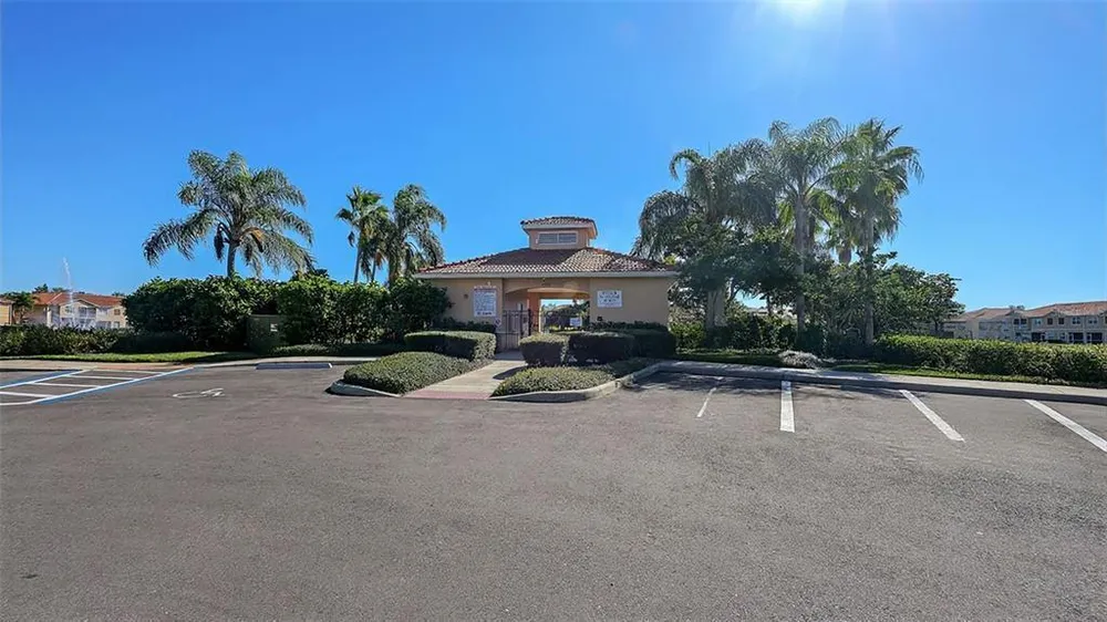 3659 Parkridge Circle, Sarasota, FL 34243