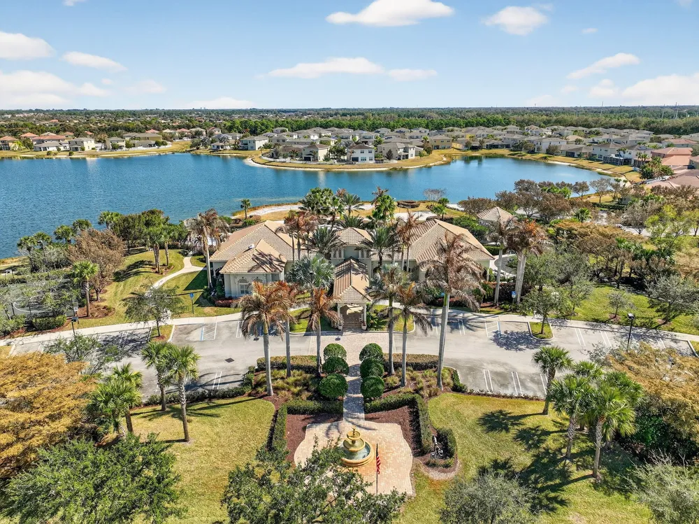1609 NW Cataluna Circle, Port St Lucie, FL 34986