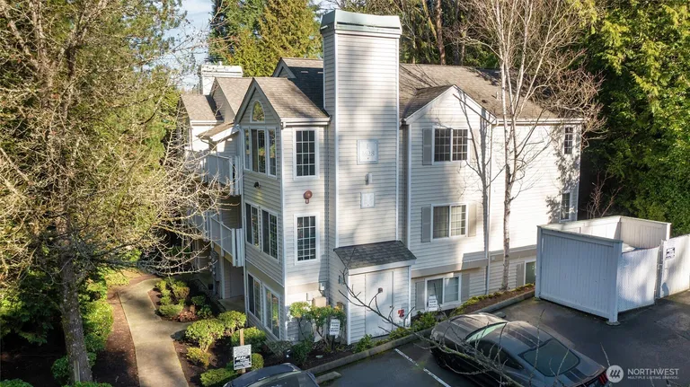 1628 118th Ave SE, Bellevue, WA 98005