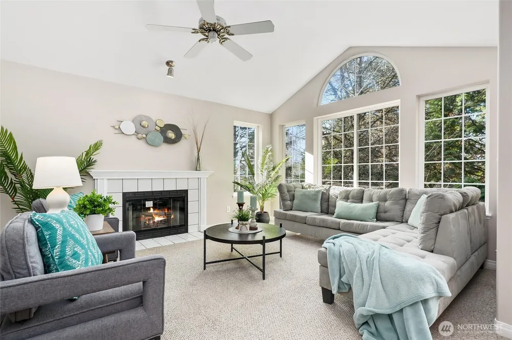 1628 118th Ave SE, Bellevue, WA 98005