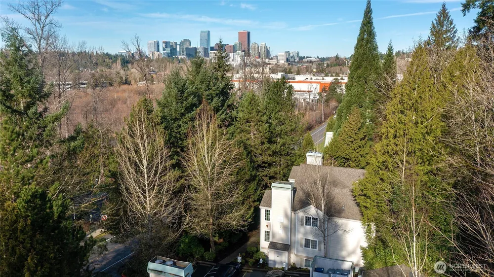 1628 118th Ave SE, Bellevue, WA 98005