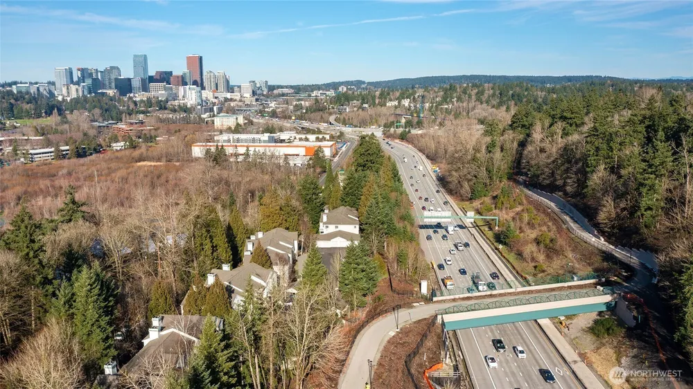 1628 118th Ave SE, Bellevue, WA 98005