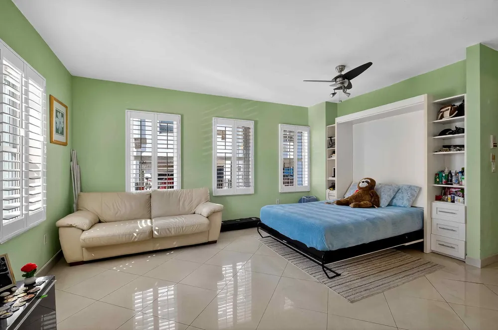 802 Euclid Ave, Miami Beach, FL 33139