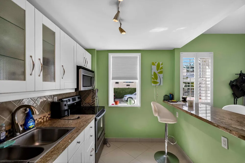 802 Euclid Ave, Miami Beach, FL 33139