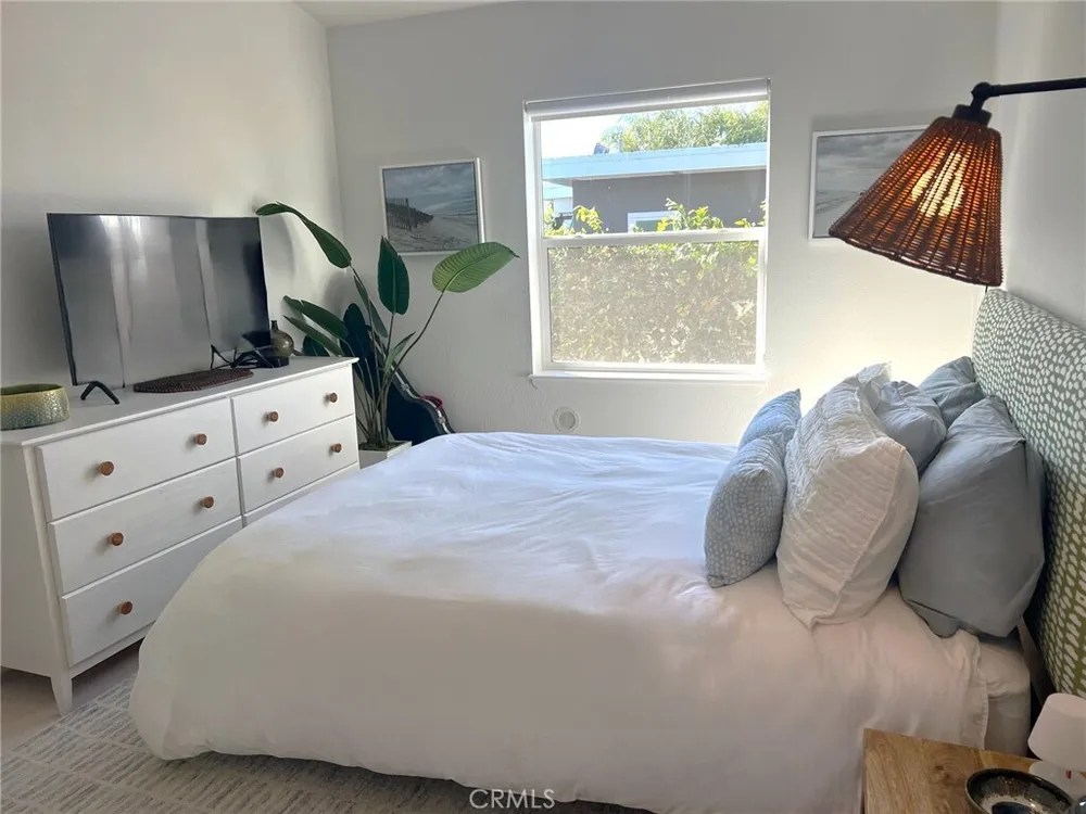 118 Yorktown, Newport Beach, CA 92660