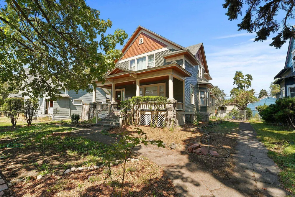 927 E Augusta Ave, Spokane, WA 99207