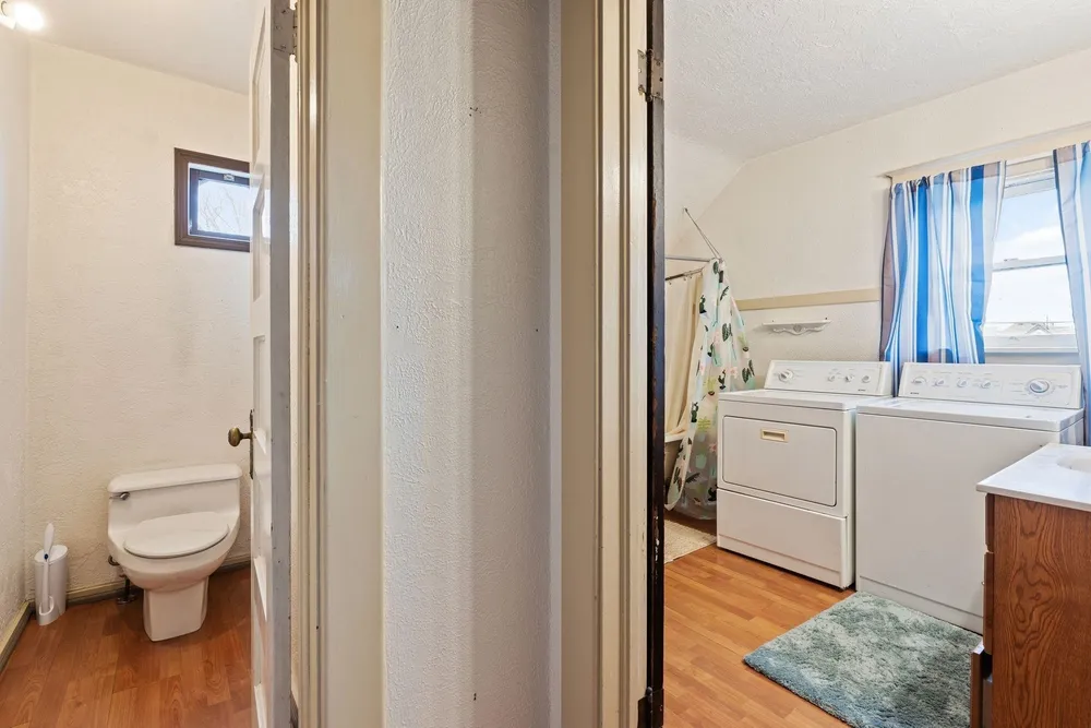 927 E Augusta Ave, Spokane, WA 99207