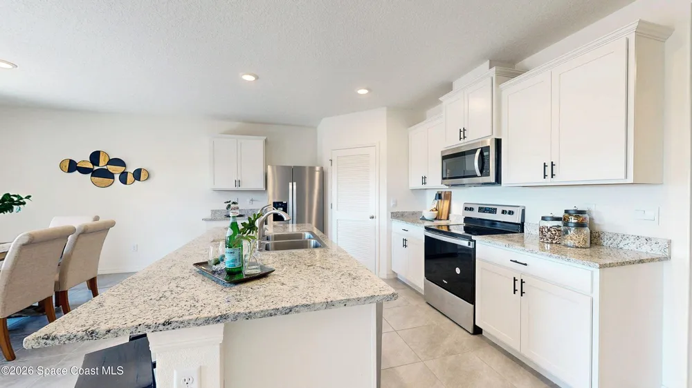 5017 Barr St, Melbourne, FL 32904