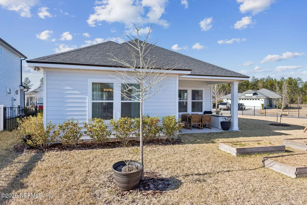 290 Creekmore Dr, St Augustine, FL 32092