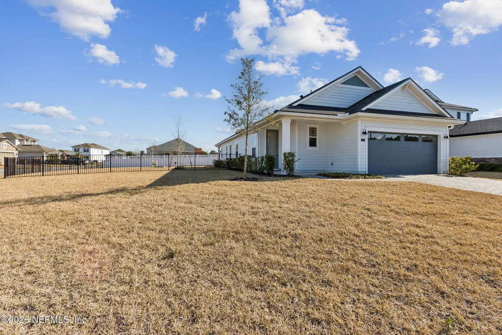 290 Creekmore Dr, St Augustine, FL 32092