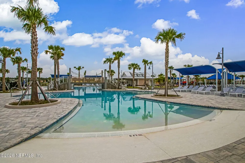 290 Creekmore Dr, St Augustine, FL 32092