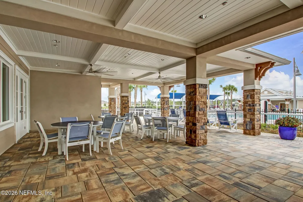 290 Creekmore Dr, St Augustine, FL 32092
