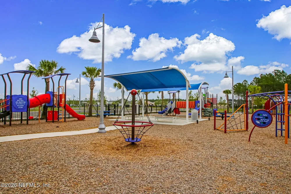 290 Creekmore Dr, St Augustine, FL 32092