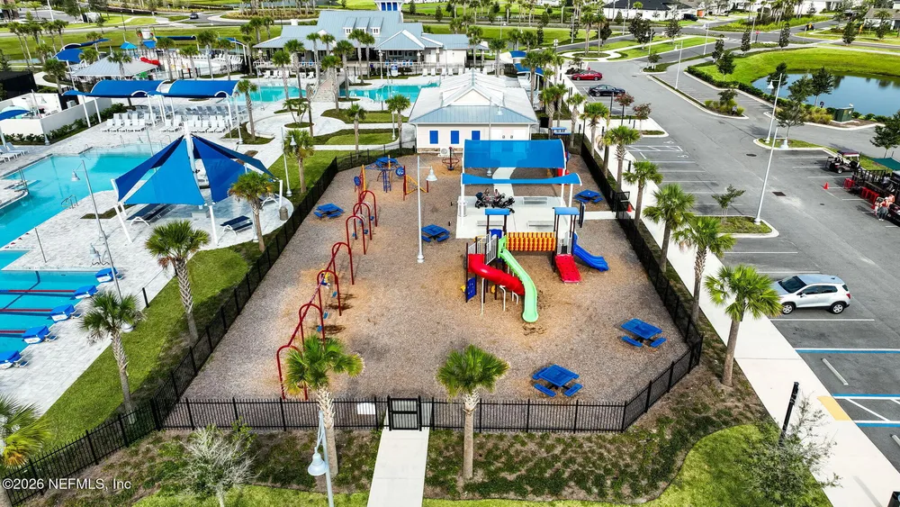 290 Creekmore Dr, St Augustine, FL 32092