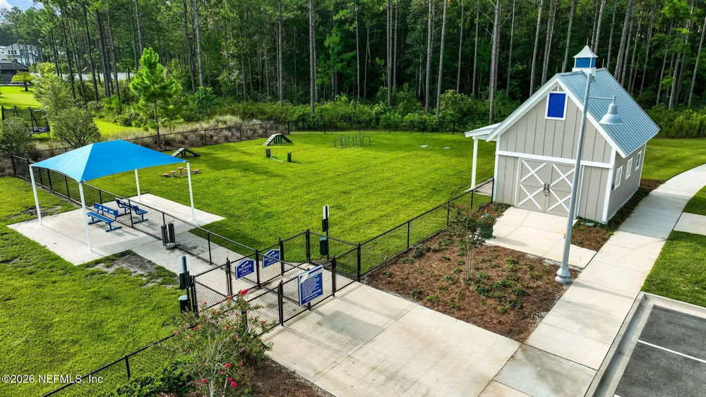 290 Creekmore Dr, St Augustine, FL 32092