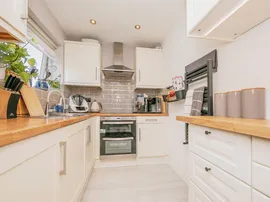 William Boys Close, Greenstead, COLCHESTER thumb 3