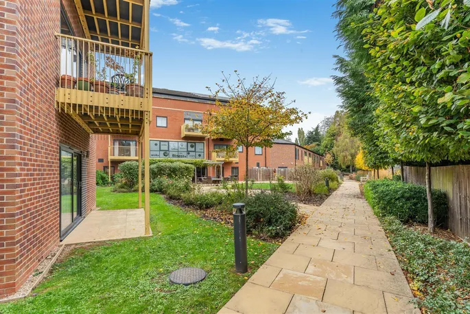 Property carousel image 15