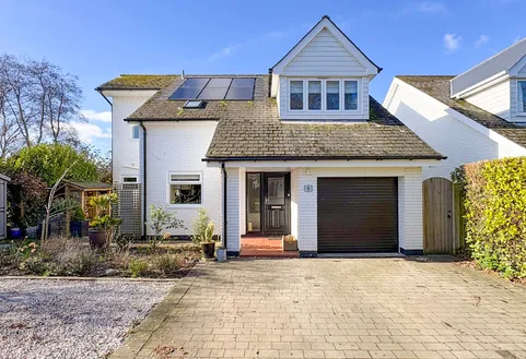 Kitchers Close Sway 