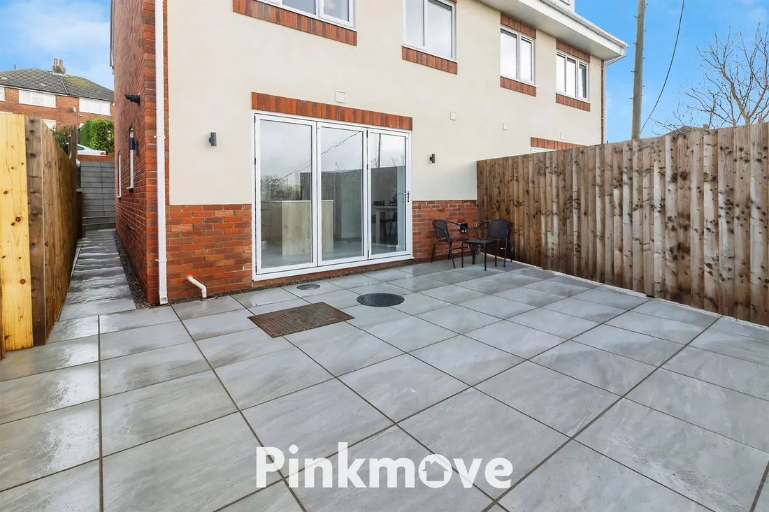 Property photo 28