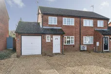 Kingfisher Close, March
