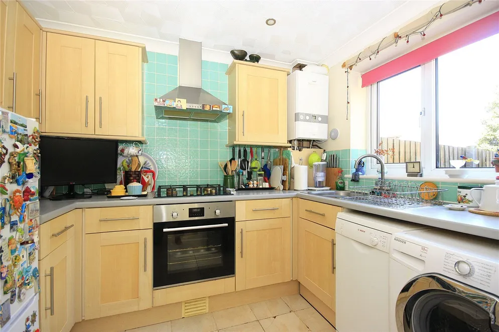 Property carousel item 4