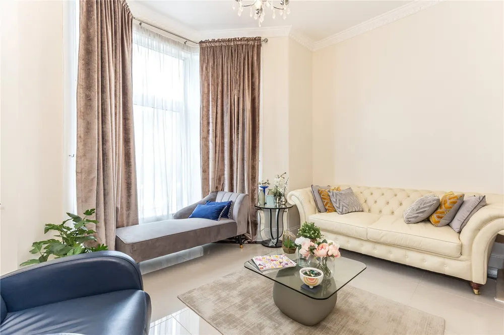 Hamilton Road, Ealing, W5