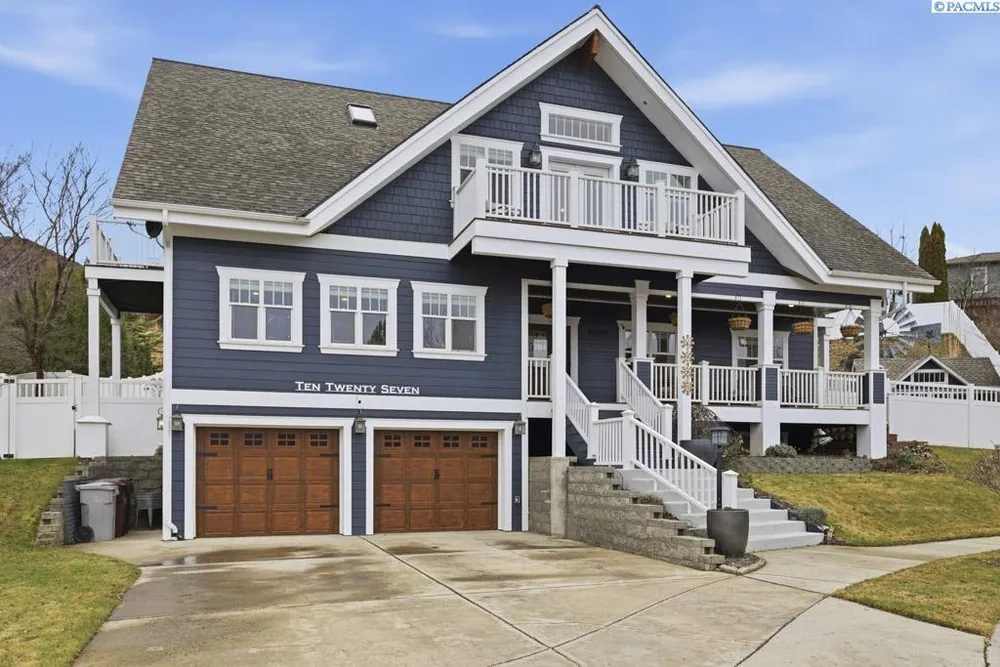 1027 SW Ryan Ct, Pullman, WA 99163