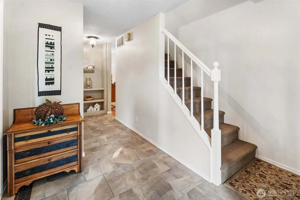 9 Elliott Ave N, Wenatchee, WA 98801