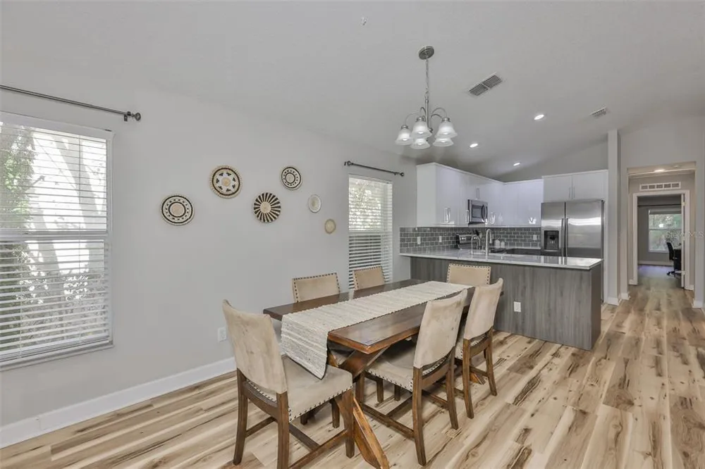 2331 W Chestnut St, Tampa, FL 33607