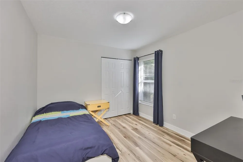 2331 W Chestnut St, Tampa, FL 33607