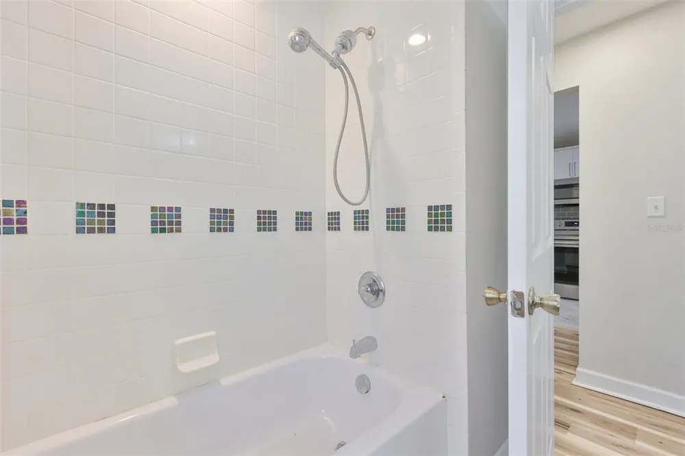 2331 W Chestnut St, Tampa, FL 33607