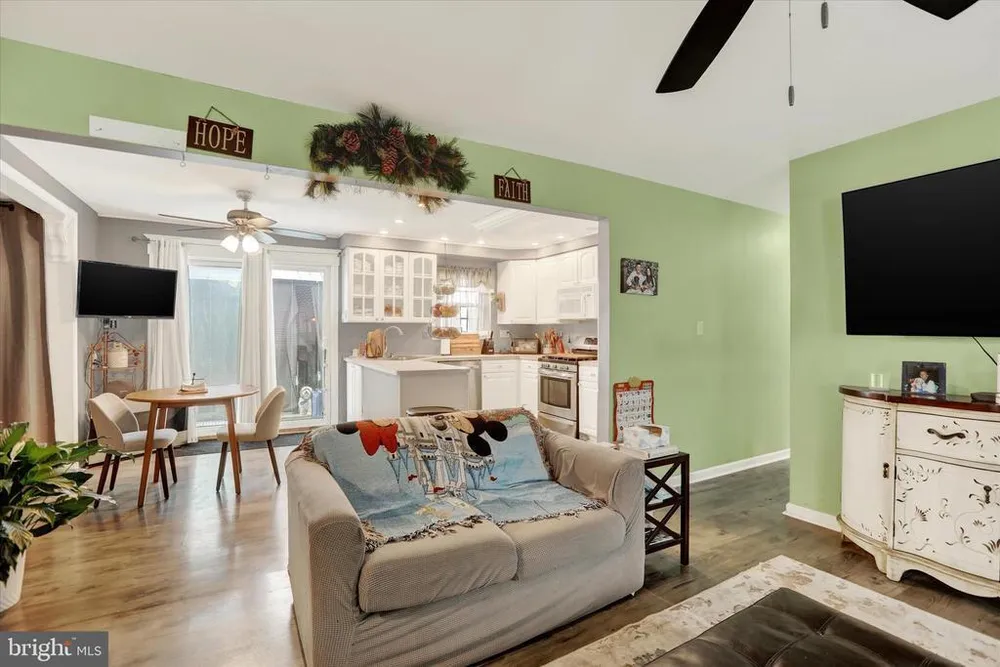 2140 Old Lincoln Hwy, Langhorne, PA 19047