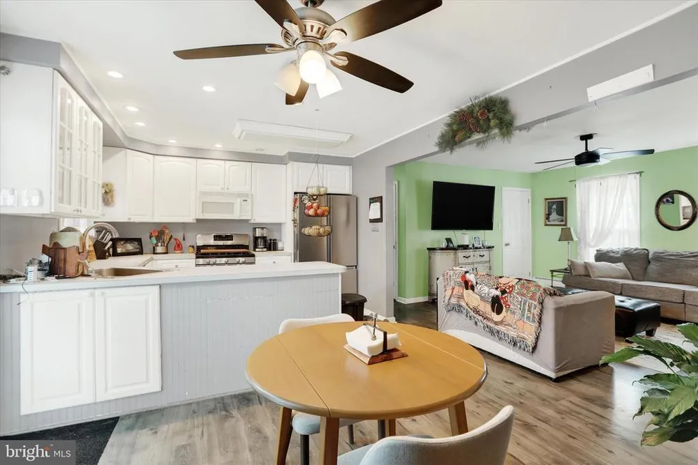 2140 Old Lincoln Hwy, Langhorne, PA 19047