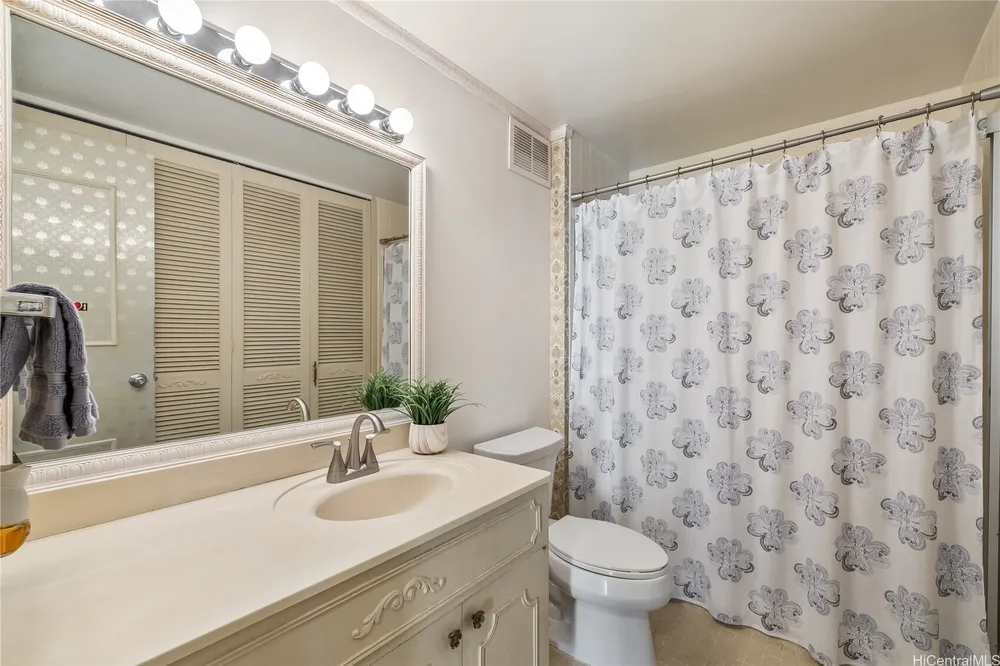 1350 Ala Moana Blvd, Honolulu, HI 96814