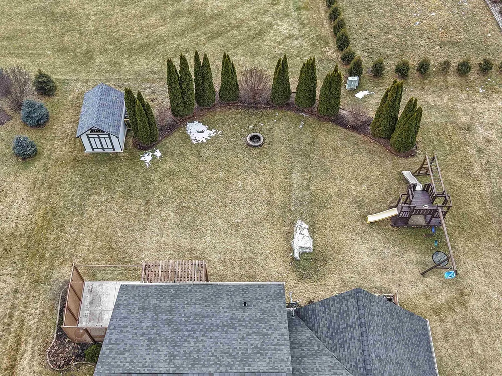 1536 Van Rd, Green Bay, WI 54311