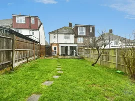 Baranscraig Avenue, Brighton thumb 2