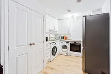 Larkspur Drive, Burgess Hill