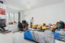 Larkspur Drive, Burgess Hill