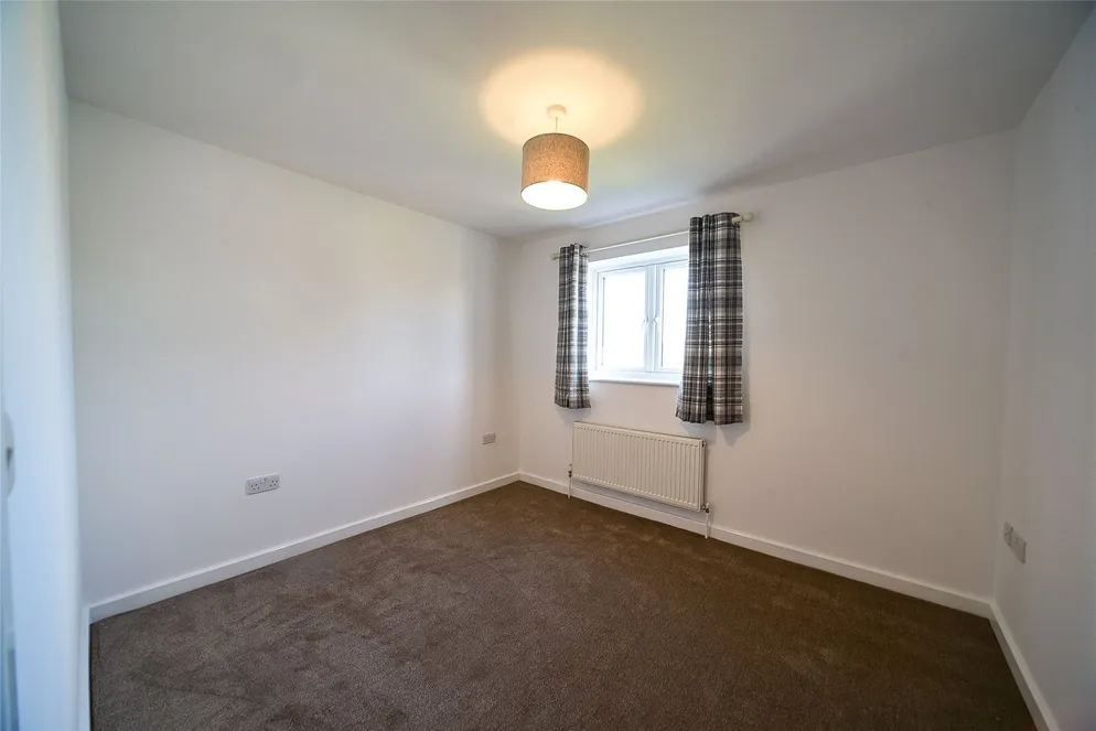 Property carousel item 11